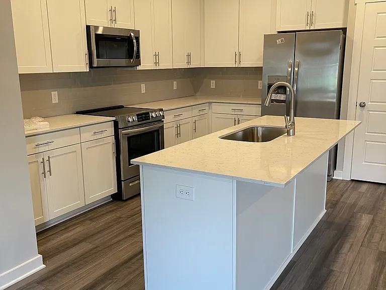 2220 Hospitality Ln — Photo 7
