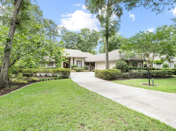 14 Larium Pl, Hilton Head Island, SC 29926