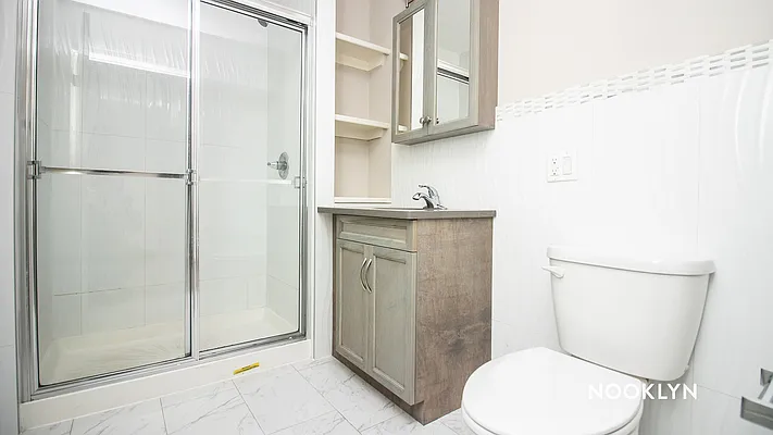 Rented by Nooklyn NYC LLC | media 11