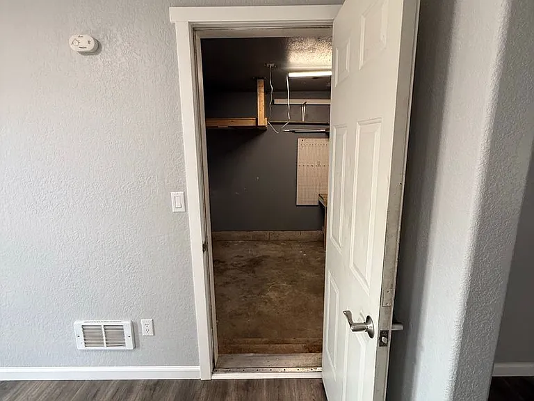 1871 Lake Dr — Photo 6