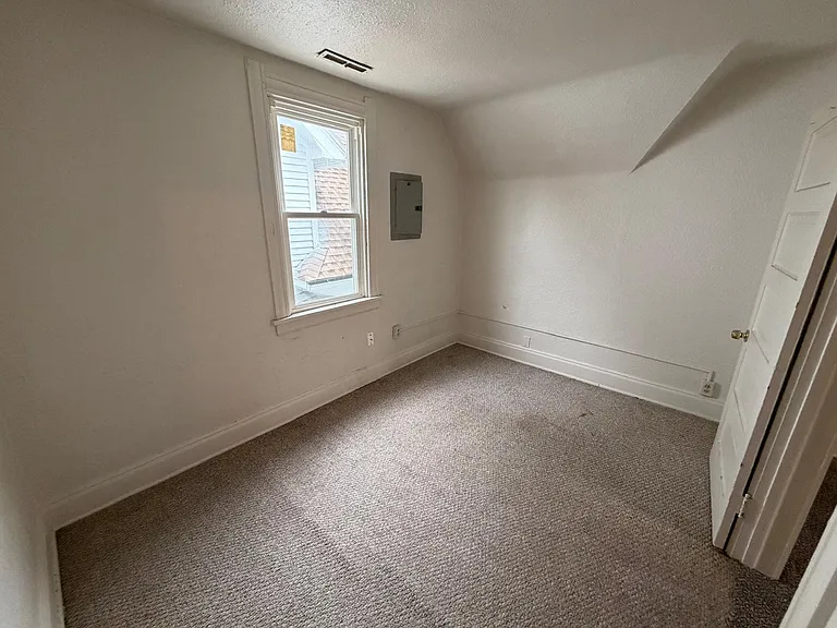 240 Dexter St #2 — Photo 5
