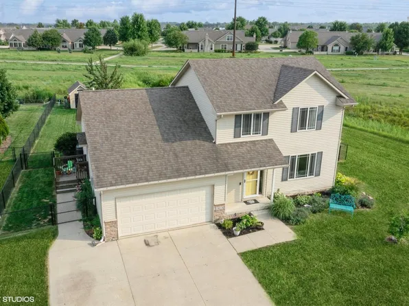 2808 SE Stone Ridge St, Grimes, IA 50111