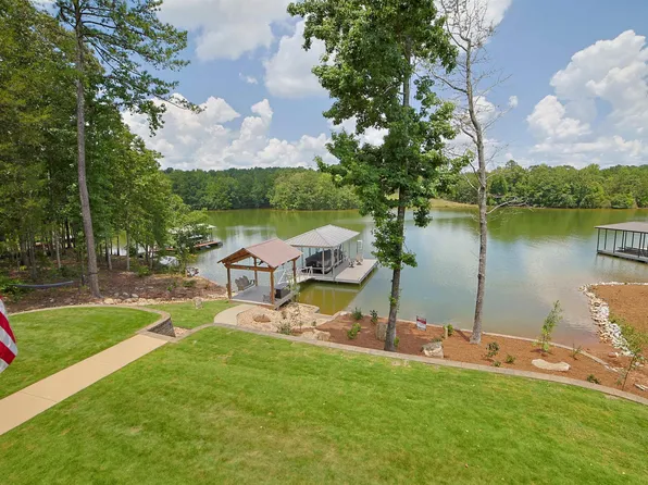 631 New Harmony Dr, Lineville, AL 36266