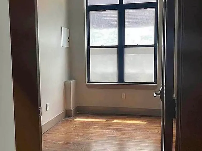 447 Meeker Ave #1A — Photo 13
