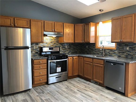 4th image of 2635 Acorn Dr