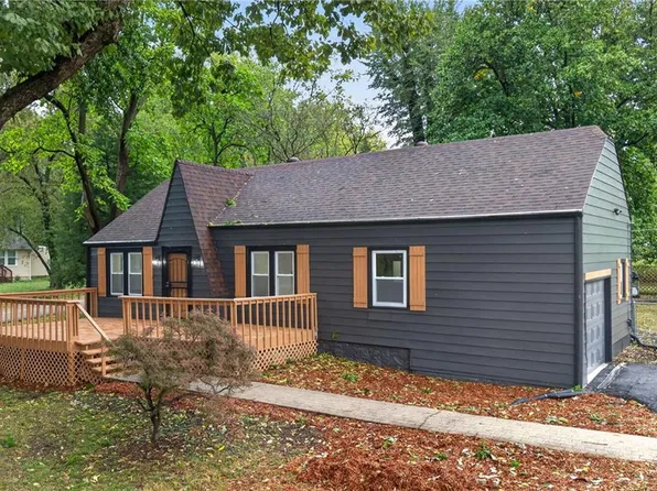 4641 N Elmwood Ave, Kansas City, MO 64117