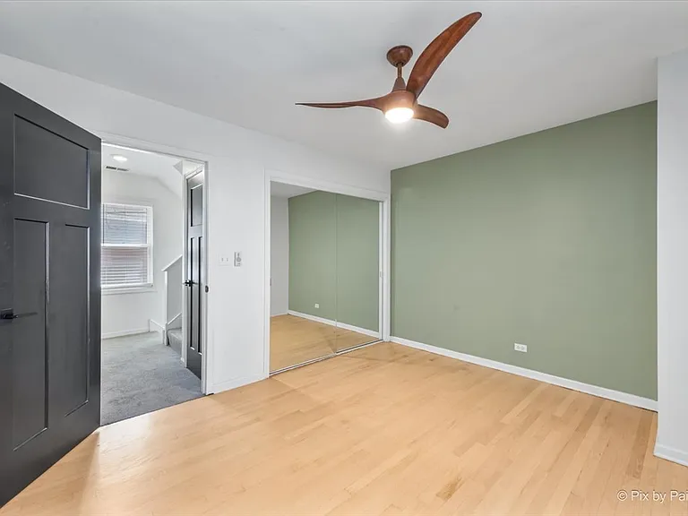 832 W Barry Ave #2 — Photo 7