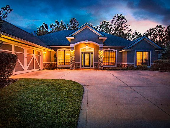 3rd image of 909 S Forest Creek Dr