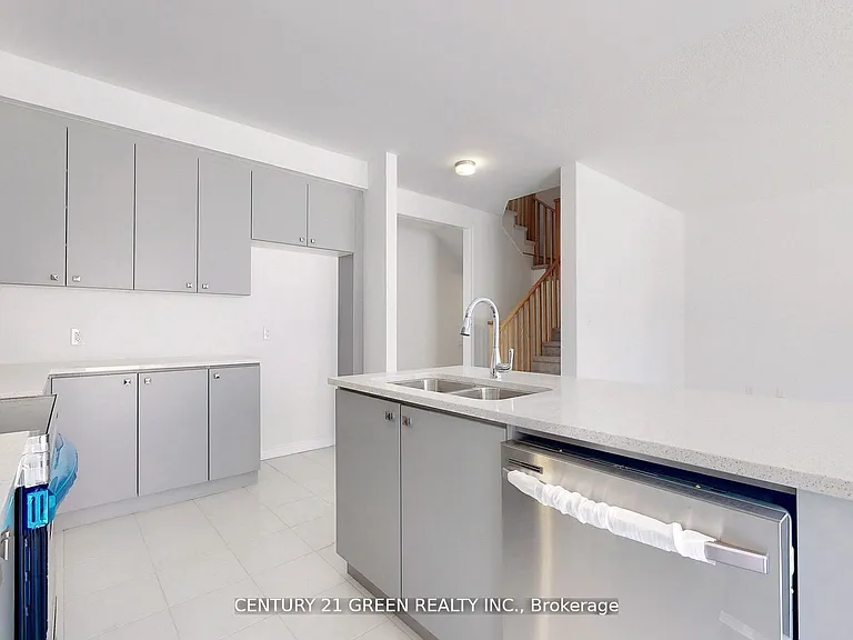 1000 Andrew Murdoch St — Photo 15