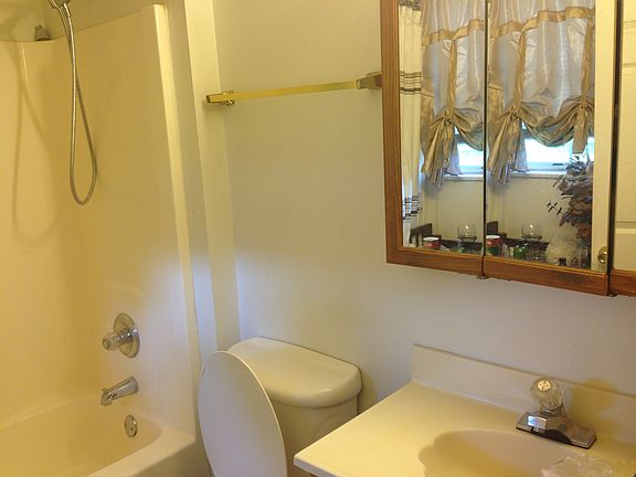5th image of 514 Wooding Ln