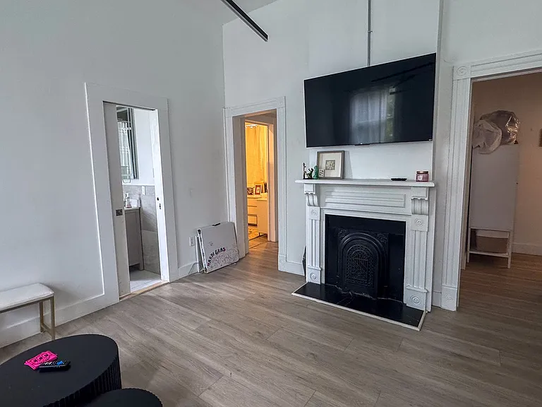 1133 Pine St #7212-7214 — Photo 5
