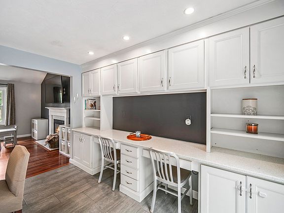 4th image of 148 Rachel Dr