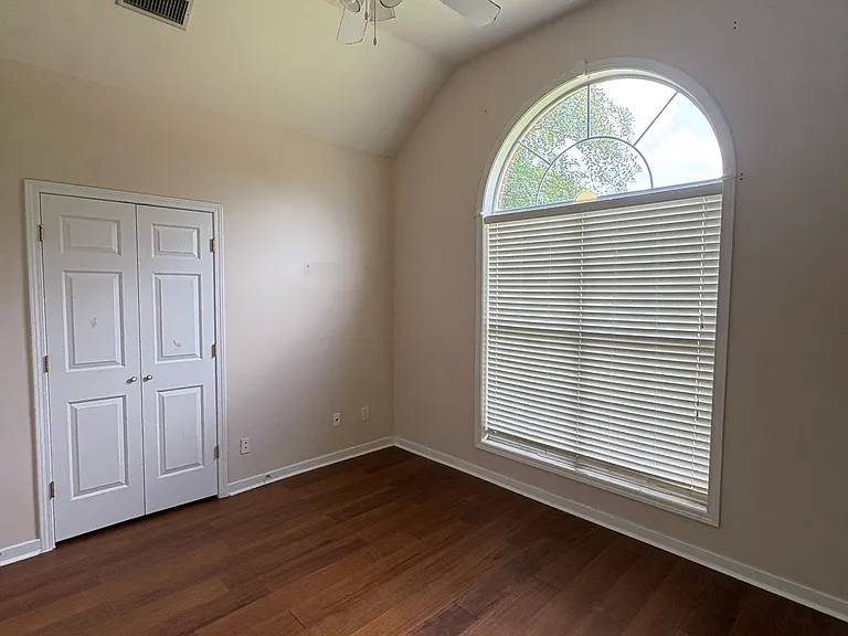 Guest Bedroom 1