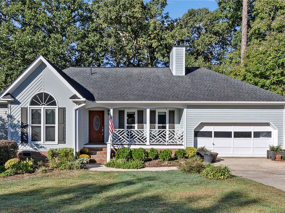1st image of 148 Silverstone Rd
