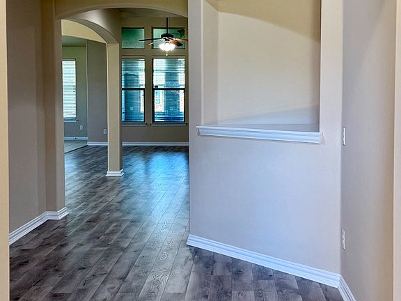 2nd image of 288 Benwick Dr