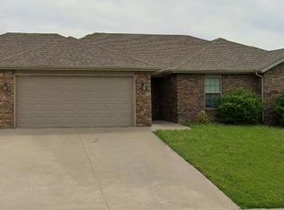 3114 N Wabash Ave, Springfield, MO 65803