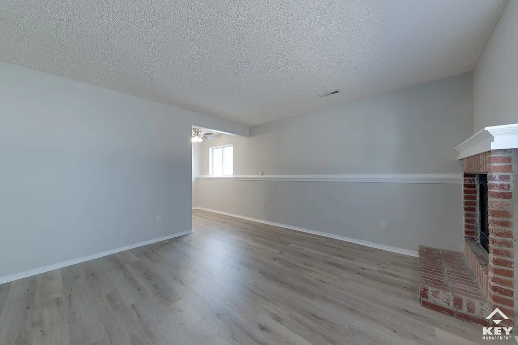 Sheridan Townhomes — Photo 3