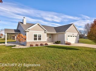 10060 Hemphill Dr, Freeland, MI 48623