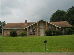 102 Linda Dr, Vicksburg, MS 39180
