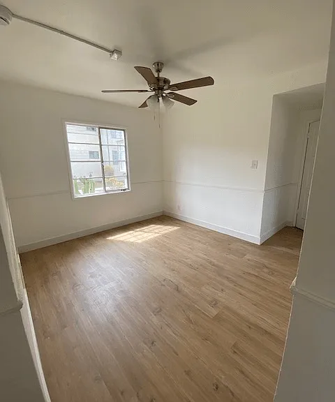 4035-4057 S Muirfield Rd — Photo 12