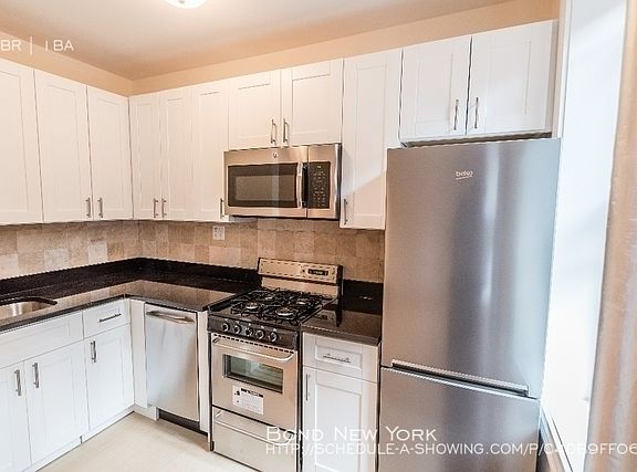 4th image of 155 W 21st St APT 6F