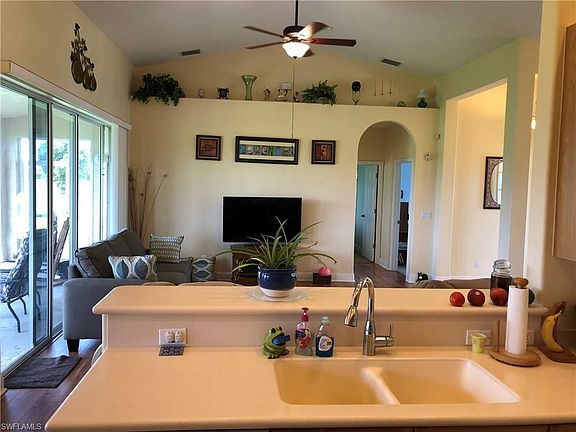 5th image of 1702 NW 5th St