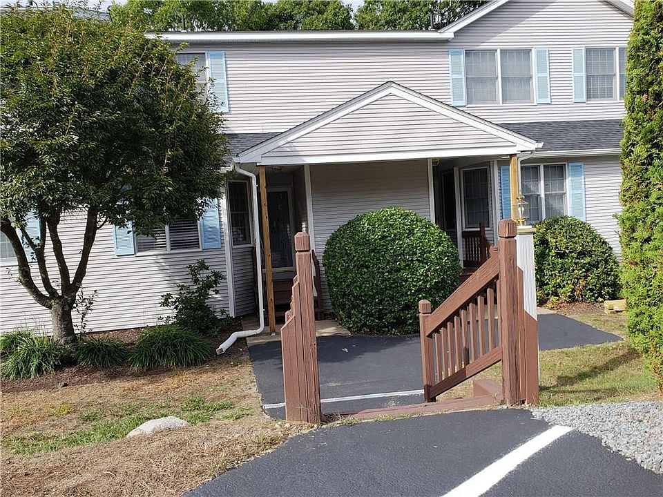 1st image of 111 Scenic Dr
