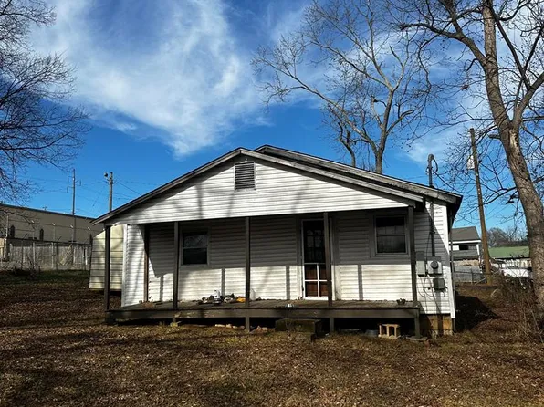 512 Abigail St, Dalton, GA 30721