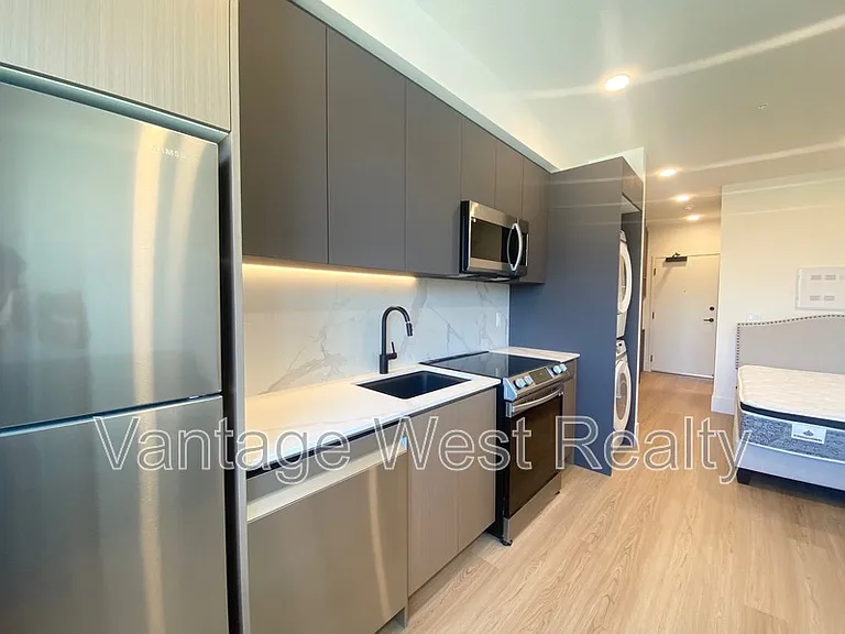 720 Klo Rd #413 — Photo 1