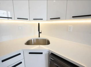 559 Clinton St APT 3, Brooklyn, NY 11231