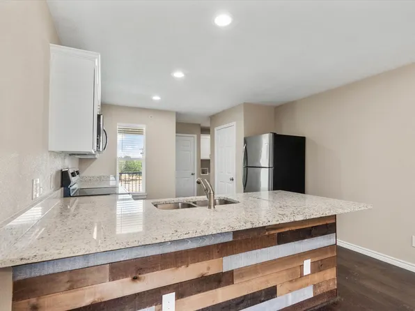 1406 Courtney Place, 1406 Courtney Pl Unit A, Cleburne, TX 76033