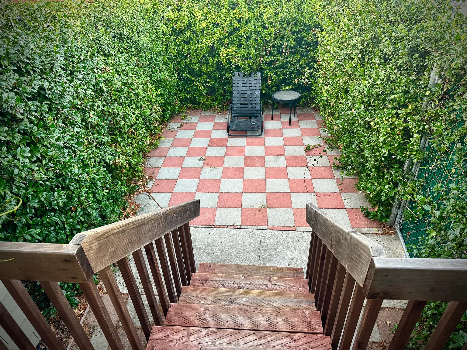 4 bed, 1200 sqft, $1,395 — Photo 2