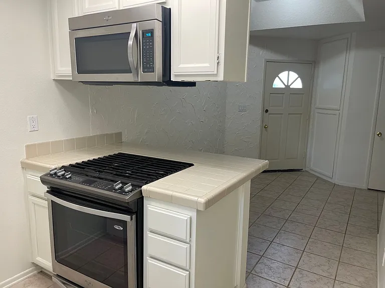 5736 Skyview Way #A — Photo 4