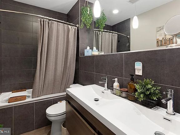5th image of 1514 S 9th St APT 201