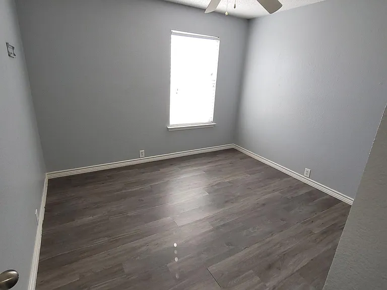 1101 Springcreek Dr — Photo 21