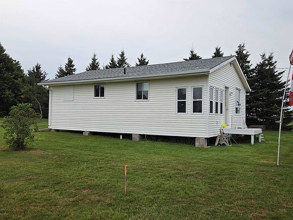 2nd image of 11 Cabot Ln