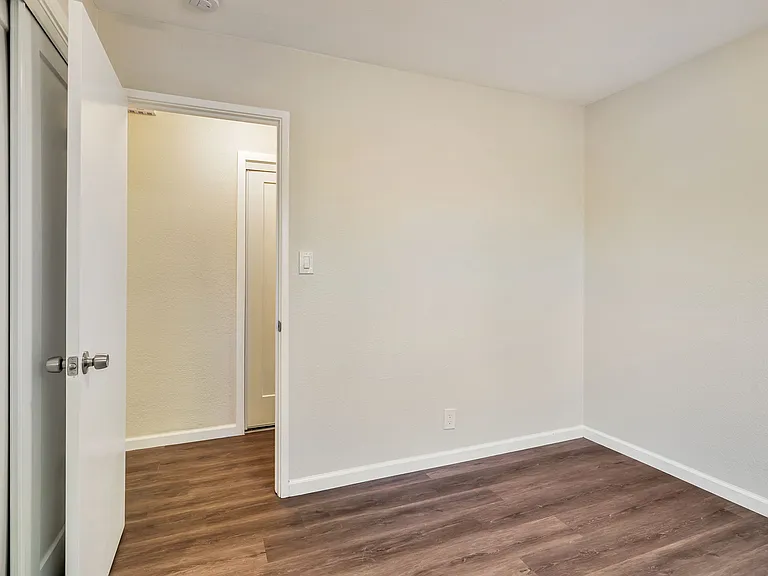1581 Willowdale Dr — Photo 21