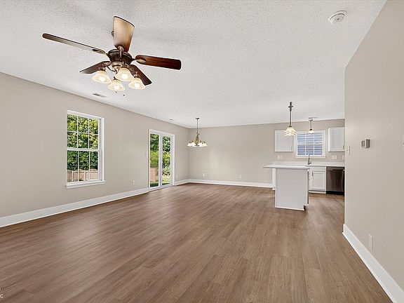 5th image of 536 Bridgestone Dr