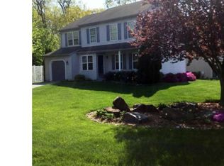 215 Hawthorne Ln, Wilmington, DE 19803