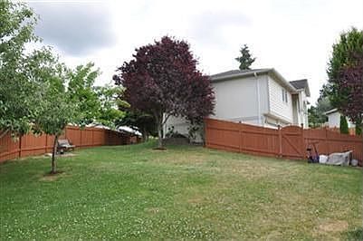 4th image of 6305 51st Pl NE
