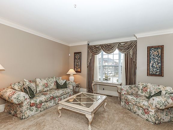 2nd image of 1372 Caribou Ln