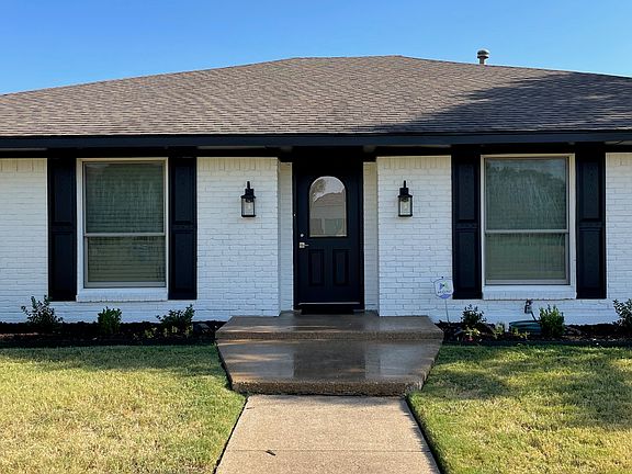 3rd image of 3612 Pinehurst Ct