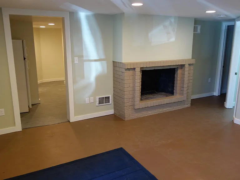 208 NW 46th St #D — Photo 12