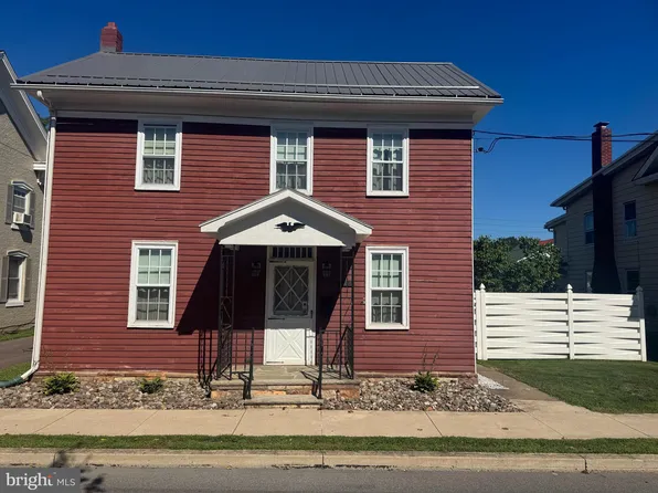 225 W 3rd St, Bloomsburg, PA 17815