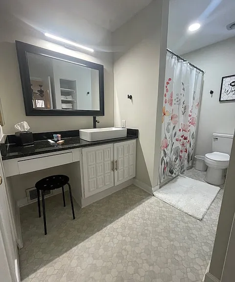 100 Lamplighter Cir #A — Photo 10
