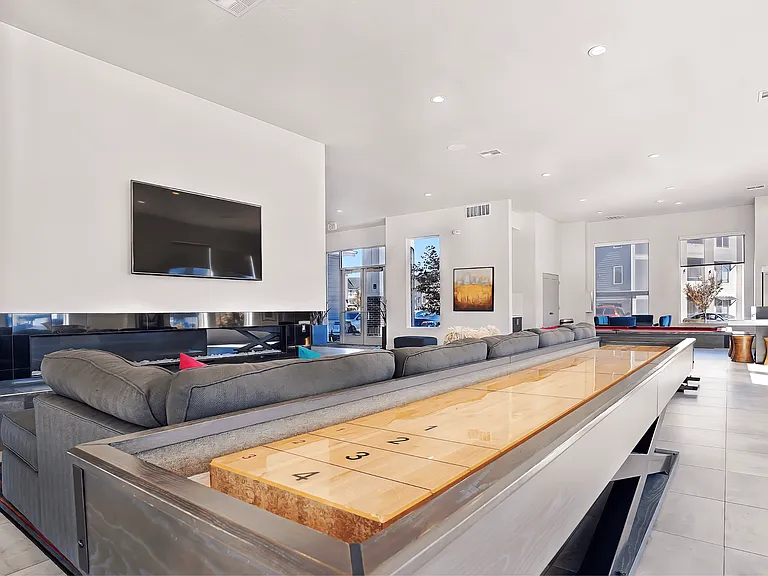 Elevation 56 — Photo 24