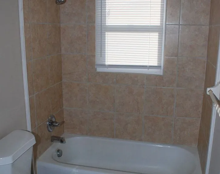 1344 Royalty Ct — Photo 27