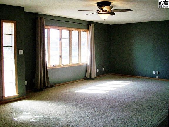 2nd image of 802 W 23rd Ave