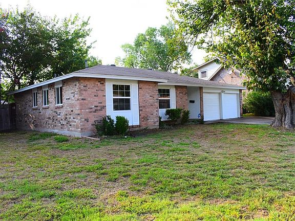 2nd image of 1313 Greenway Dr