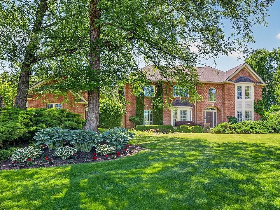 8 Saint Andrews Hl, Pittsford, NY 14534 | Zillow
